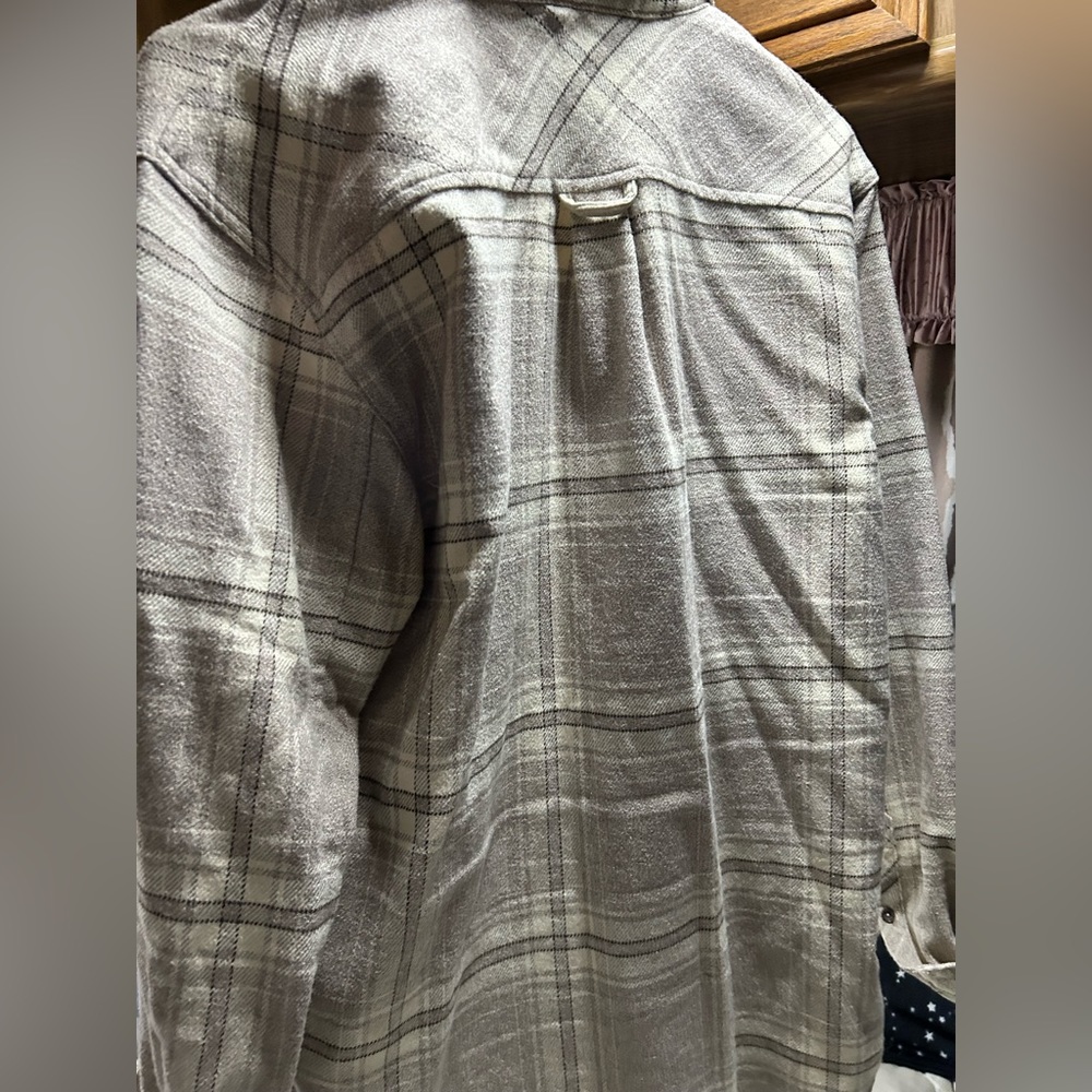 Flannel - Picture 2 of 4